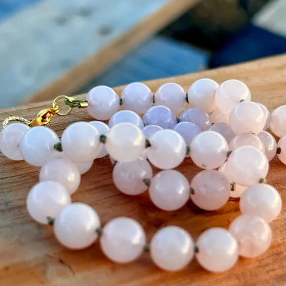 NWT Rose Quartz Choker, Translucent Pink Gem Beads on Green Silk, Hand Knotted - Picture 5 of 10